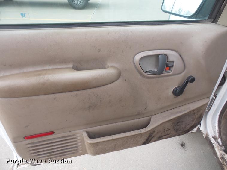 image for item DB0681 1998 Chevrolet 1500 pickup truck