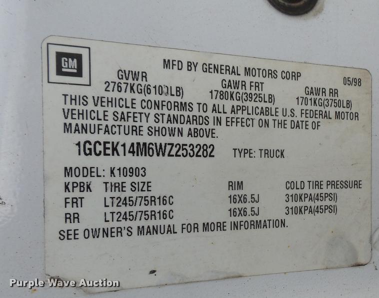 image for item DB0681 1998 Chevrolet 1500 pickup truck