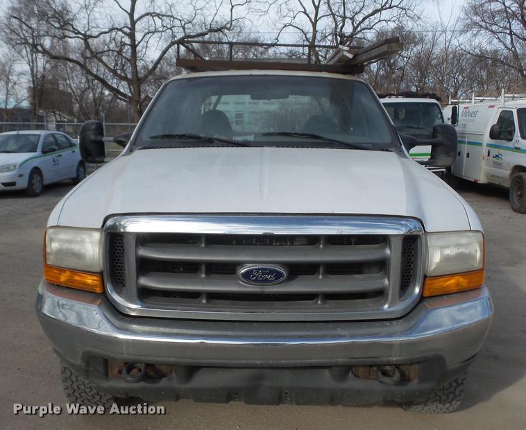 image for item DB0688 1999 Ford F350 Super Duty Crew Cab pickup truck