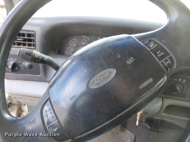 image for item DB0688 1999 Ford F350 Super Duty Crew Cab pickup truck