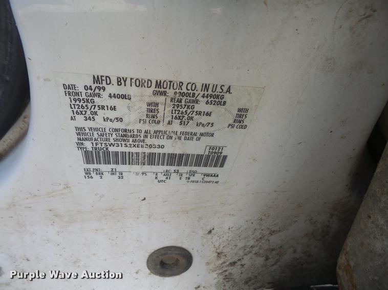 image for item DB0688 1999 Ford F350 Super Duty Crew Cab pickup truck