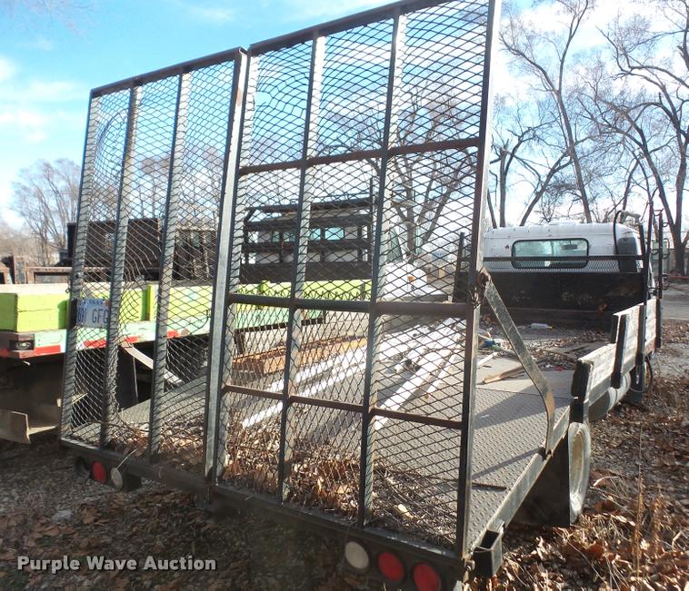 image for item DB0689 1993 Isuzu NPR flatbed truck