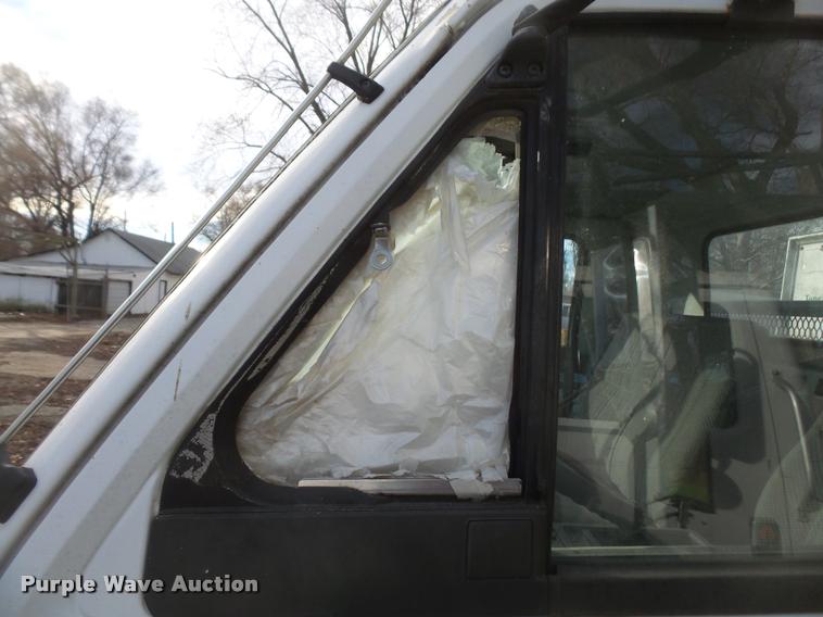 image for item DB0689 1993 Isuzu NPR flatbed truck