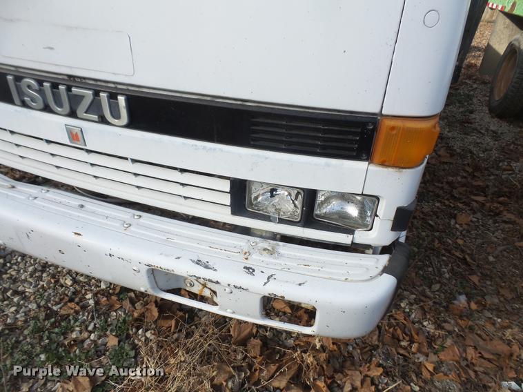 image for item DB0689 1993 Isuzu NPR flatbed truck