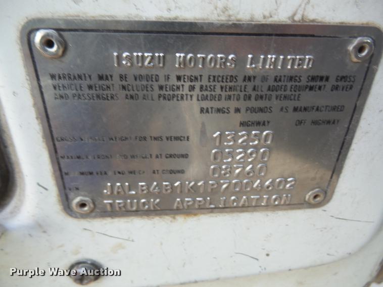 image for item DB0689 1993 Isuzu NPR flatbed truck