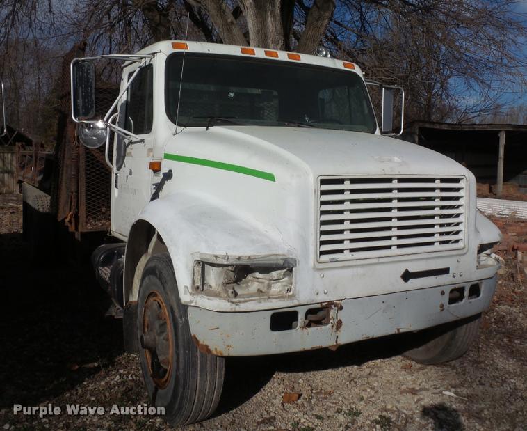 image for item DB0691 1992 International 4900 dump truck
