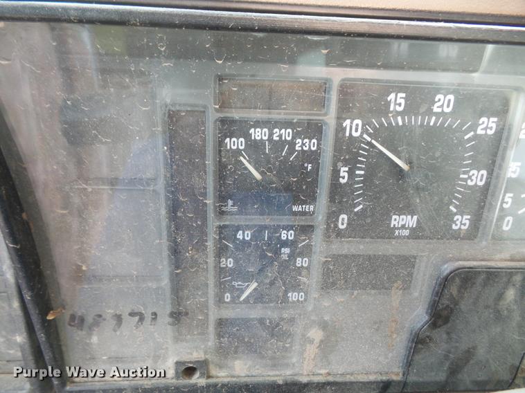 image for item DB0691 1992 International 4900 dump truck