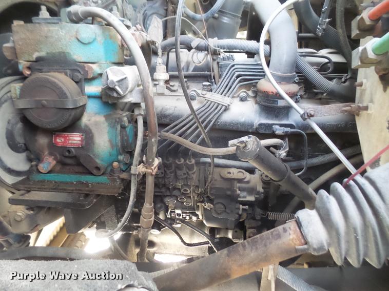 image for item DB0691 1992 International 4900 dump truck