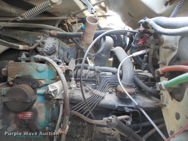 image for item DB0691 1992 International 4900 dump truck