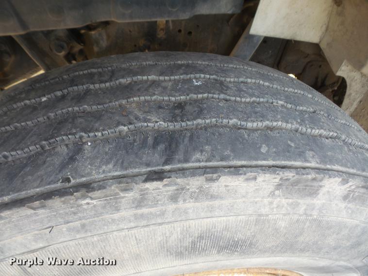 image for item DB0691 1992 International 4900 dump truck