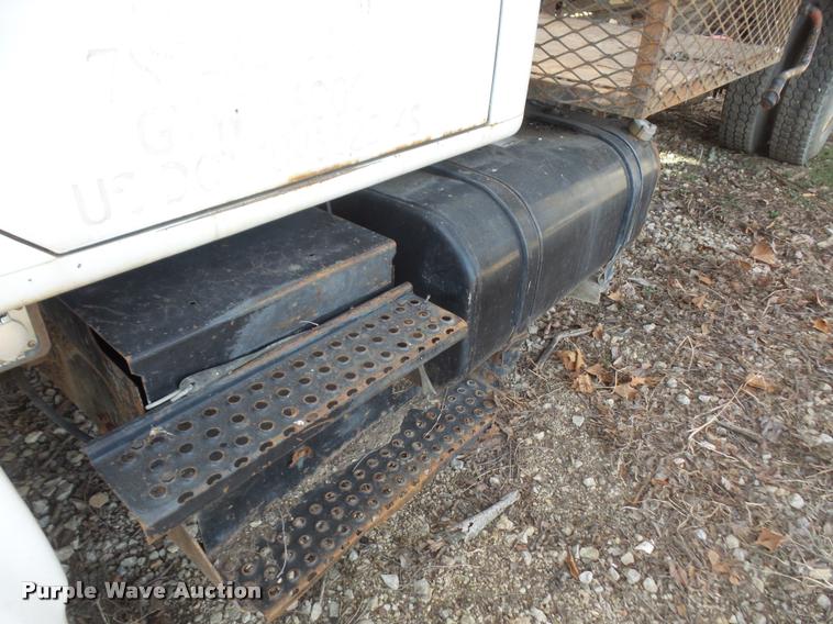 image for item DB0691 1992 International 4900 dump truck