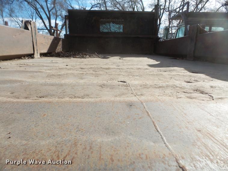 image for item DB0691 1992 International 4900 dump truck