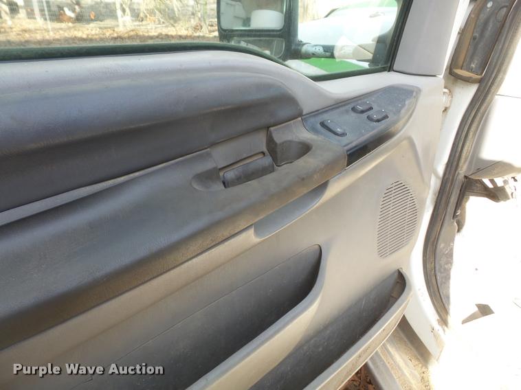 image for item DB0692 1999 Ford F450 Super Duty dump truck