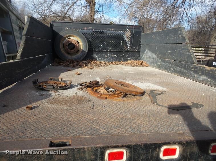 image for item DB0692 1999 Ford F450 Super Duty dump truck