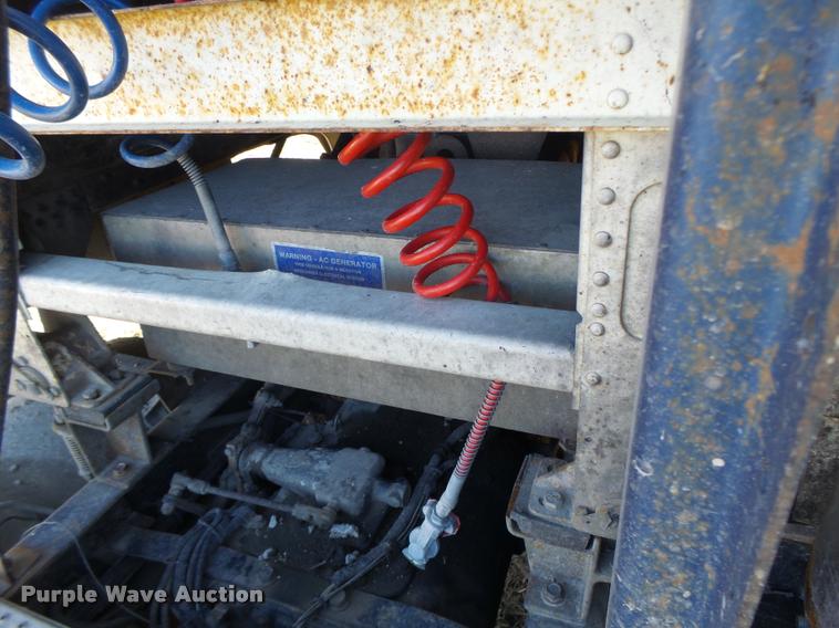 image for item DB1265 1986 Freightliner semi truck