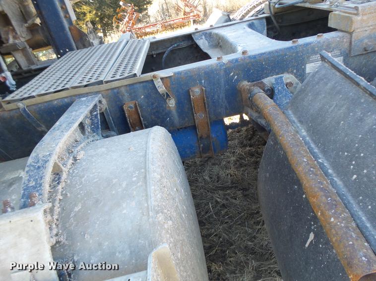 image for item DB1265 1986 Freightliner semi truck