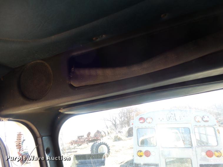 image for item DB1265 1986 Freightliner semi truck