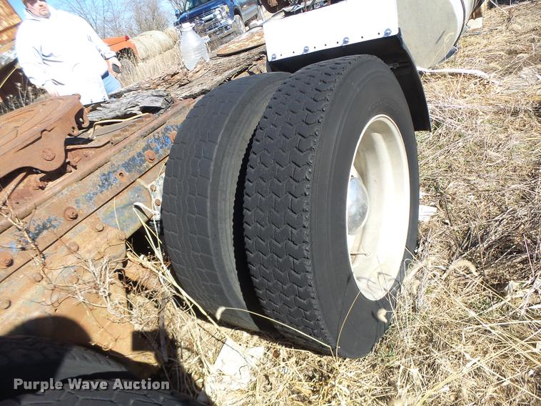 image for item DB1266 1973 Kenworth K185 semi truck