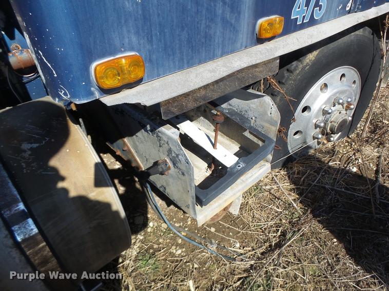 image for item DB1266 1973 Kenworth K185 semi truck