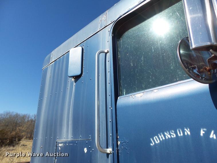 image for item DB1266 1973 Kenworth K185 semi truck