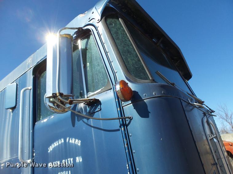 image for item DB1266 1973 Kenworth K185 semi truck