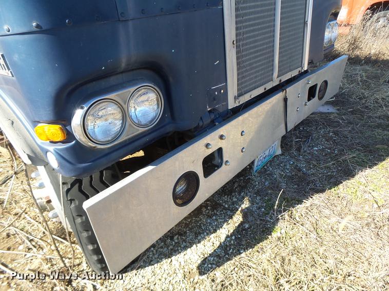 image for item DB1266 1973 Kenworth K185 semi truck