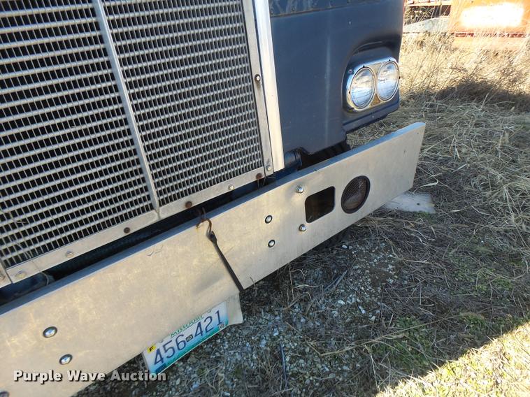 image for item DB1266 1973 Kenworth K185 semi truck