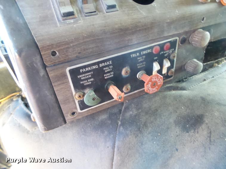 image for item DB1266 1973 Kenworth K185 semi truck