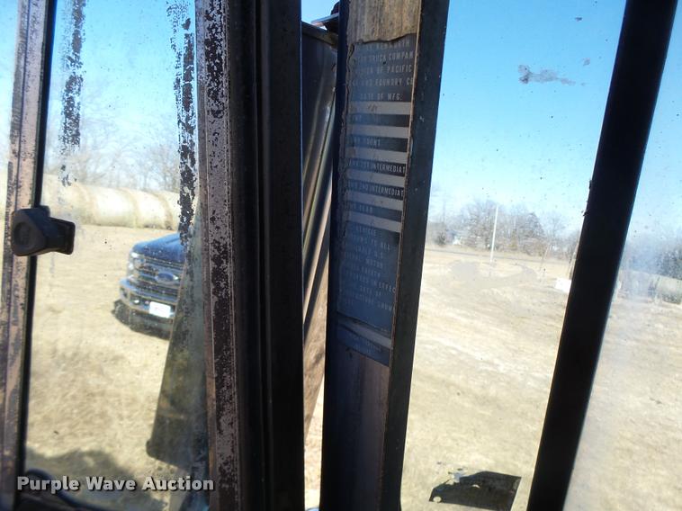 image for item DB1266 1973 Kenworth K185 semi truck