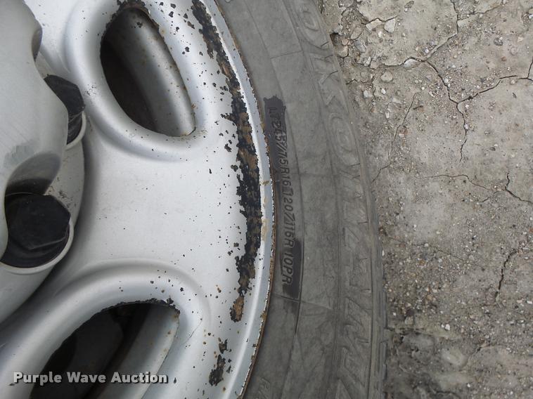 image for item DB1270 2006 Chevrolet Silverado 2500HD Crew Cab pickup truck