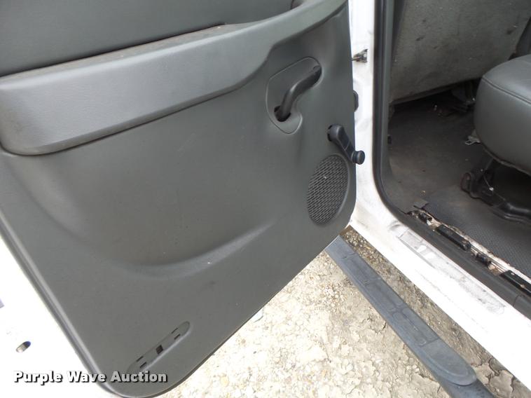 image for item DB1270 2006 Chevrolet Silverado 2500HD Crew Cab pickup truck