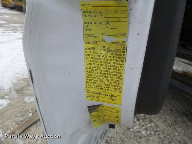 image for item DB1270 2006 Chevrolet Silverado 2500HD Crew Cab pickup truck