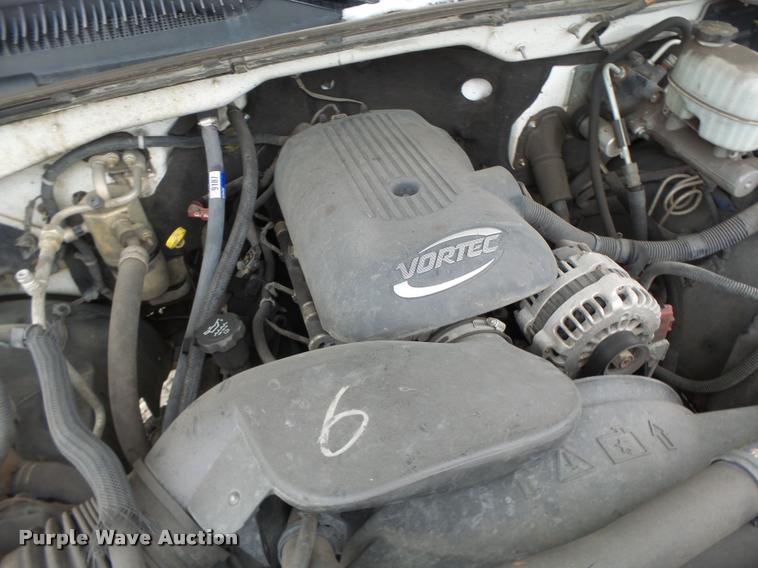 image for item DB1270 2006 Chevrolet Silverado 2500HD Crew Cab pickup truck