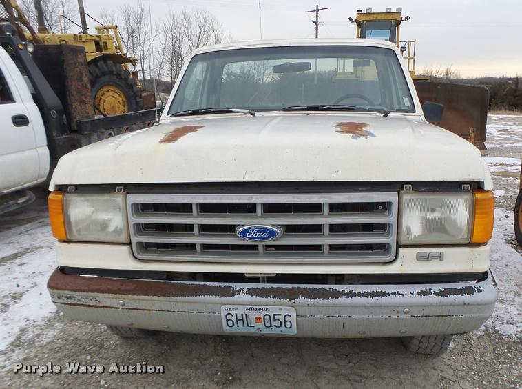 image for item DB1272 1990 Ford F150 pickup truck