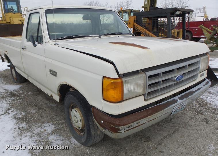 image for item DB1272 1990 Ford F150 pickup truck