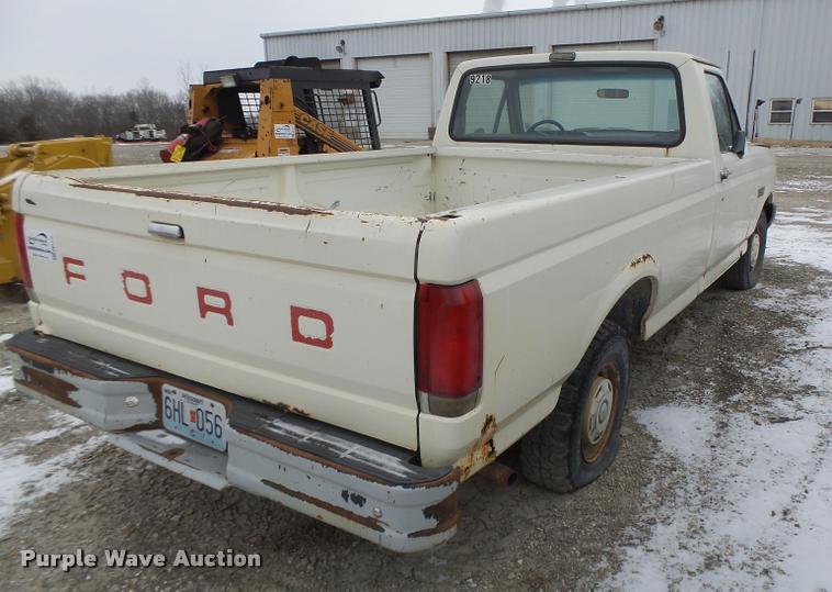 image for item DB1272 1990 Ford F150 pickup truck