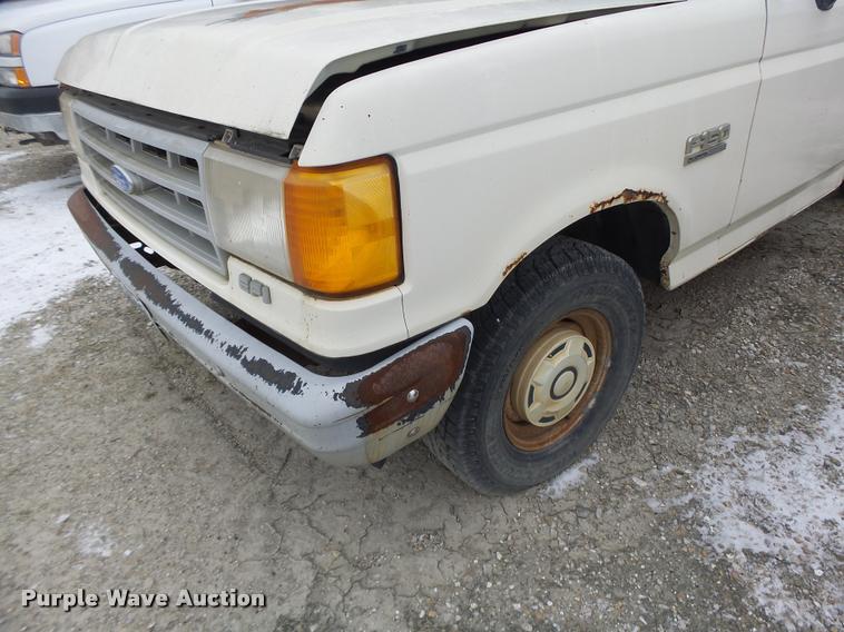 image for item DB1272 1990 Ford F150 pickup truck