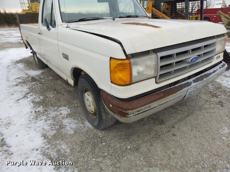 image for item DB1272 1990 Ford F150 pickup truck