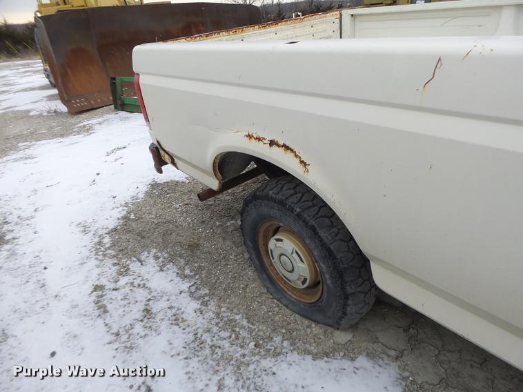 image for item DB1272 1990 Ford F150 pickup truck