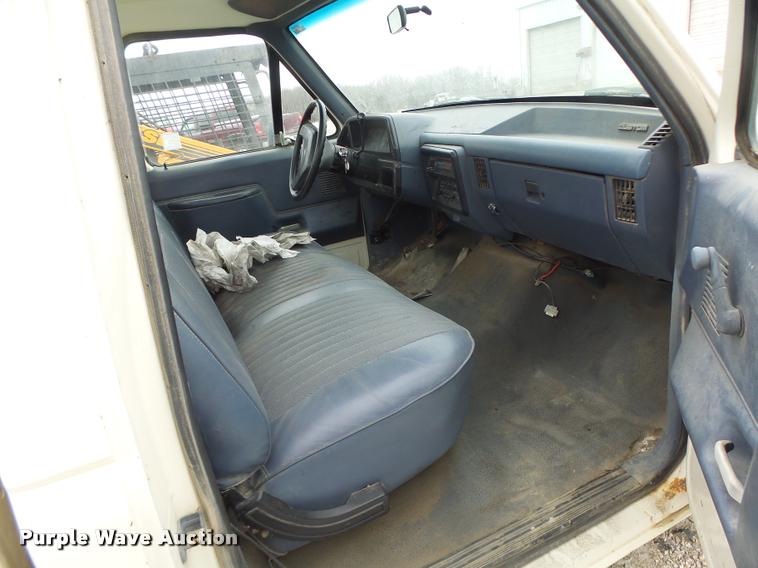 image for item DB1272 1990 Ford F150 pickup truck