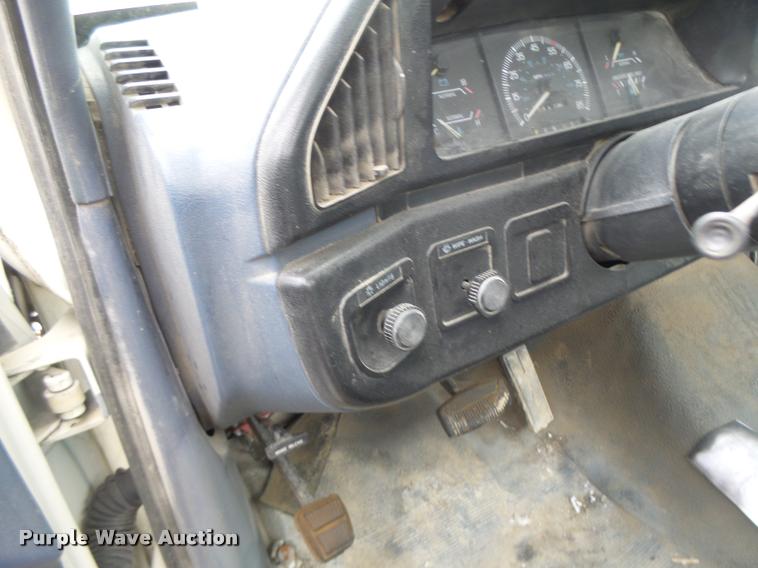 image for item DB1272 1990 Ford F150 pickup truck