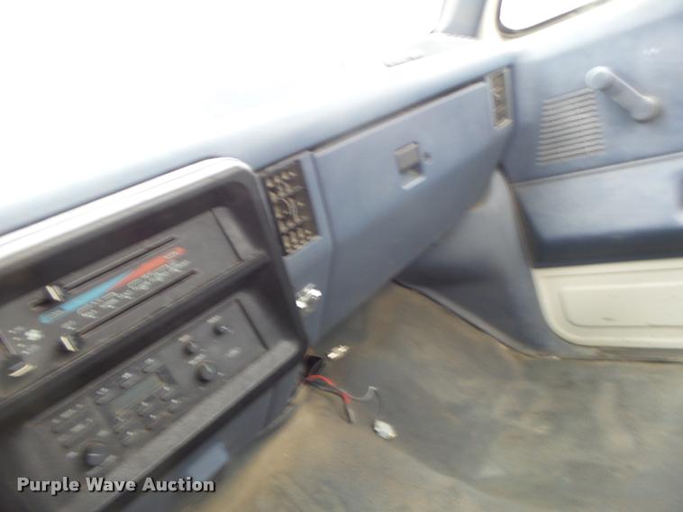 image for item DB1272 1990 Ford F150 pickup truck