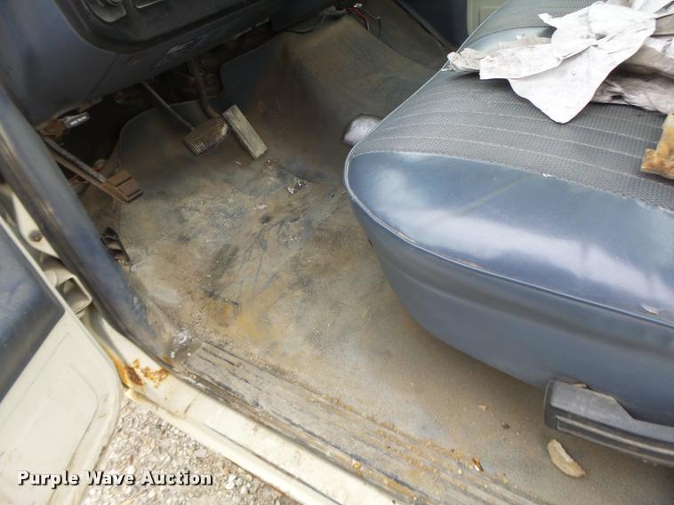 image for item DB1272 1990 Ford F150 pickup truck