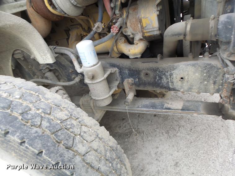 image for item DB1278 1989 Freightliner semi truck