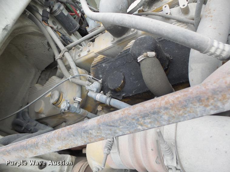 image for item DB1278 1989 Freightliner semi truck