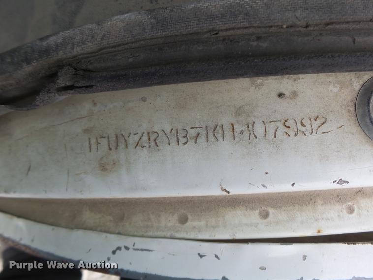 image for item DB1278 1989 Freightliner semi truck