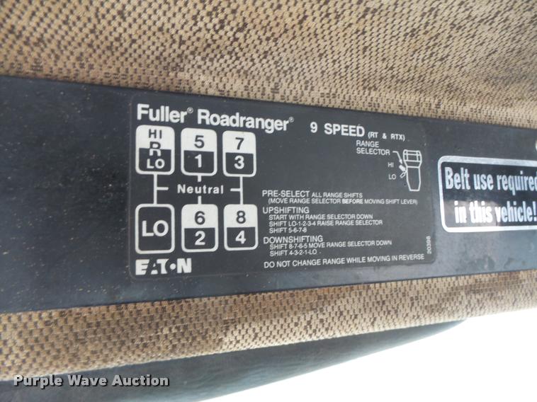 image for item DB1278 1989 Freightliner semi truck