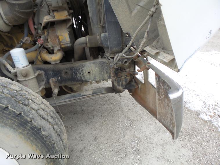 image for item DB1278 1989 Freightliner semi truck