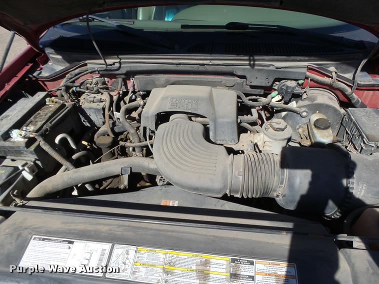 image for item DB1937 2001 Ford Expedition Eddie Bauer SUV