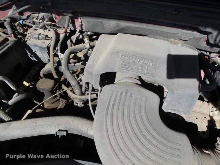 image for item DB1937 2001 Ford Expedition Eddie Bauer SUV